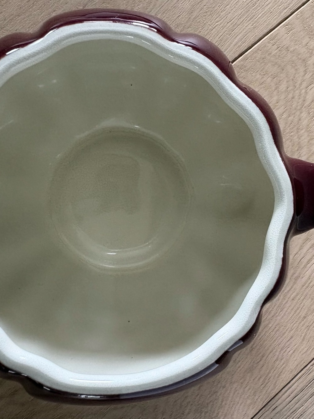 Le Creuset - Pumpkin Mug with lid rhone (400ml/14oz) Burgundy Stoneware - Picture 7 of 9